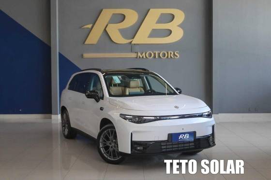 LEAPMOTOR C10 28,4 KW REEV